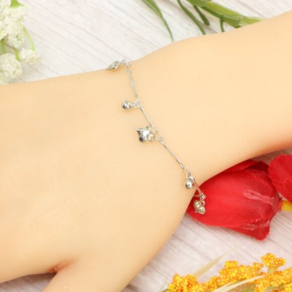 "Trendy Handmade Bracelet – A Thoughtful Gift for Girls & Women | UNVRC1128 - Picture 4 of 10